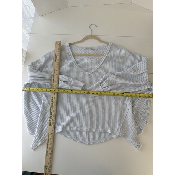 We The Free Woman Small Coraline Thermal Oversize V Neck Sweater Top dolman READ - Picture 6 of 11